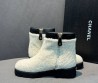Женские меховые ботильоны Chanel белые 2025