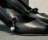 Женские кожаные туфли Jimmy Choo Black Panache черные с жемчужинами каблук 6,5 см 2025
