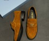 Женские замшевые лоферы Prada рыже-коричневые 2025