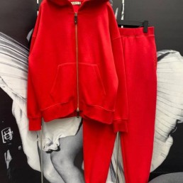 Женский спортивный костюм Max Mara красный 2025