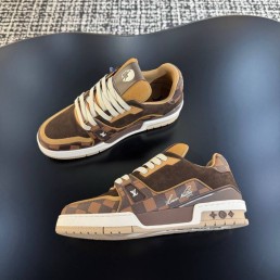 Мужские комбинированные кроссовки Louis Vuitton Trainer коричневые 2025