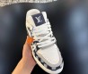 Мужские комбинированные кроссовки Louis Vuitton Trainer белые с синим 2025