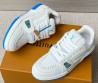 Мужские кожаные кроссовки Louis Vuitton Trainer белые с синей подошвой 2025