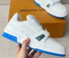 Мужские кожаные кроссовки Louis Vuitton Trainer белые с синей подошвой 2025