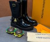 Женские кожаные сапоги Louis Vuitton & Timberland черные лакированные 2025