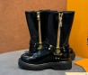 Женские кожаные сапоги Louis Vuitton & Timberland черные лакированные 2025