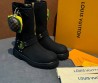 Женские кожаные сапоги Louis Vuitton & Timberland черные матовые 2025