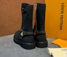 Женские кожаные сапоги Louis Vuitton & Timberland черные матовые 2025