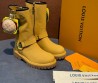 Женские кожаные сапоги Louis Vuitton & Timberland бежевые матовые 2025