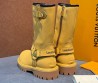 Женские кожаные сапоги Louis Vuitton & Timberland бежевые матовые 2025