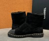 Женские замшевые ботинки Chanel черные на меху 2025