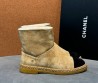 Женские замшевые ботинки Chanel бежевые на меху 2025