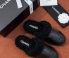 Женские кожаные мюли Chanel черные с мехом 2026