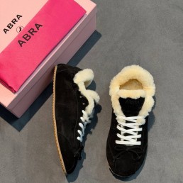 Женские замшевые кроссовки Abra черные с мехом 2026