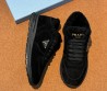 Женские замшевые кроссовки Prada черные с мехом 2026