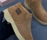 Женские замшевые ботинки с овчиной Miu Miu коричневые 2026