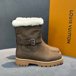 Женские кожаные сапоги с мехом Louis Vuitton коричневые с пряжкой 2026