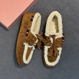 Замшевые лоферы Miu Miu коричневые с мехом 2026