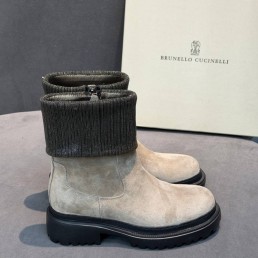 Женские замшевые ботинки Brunello Cucinelli бежевые с манжетом 2026