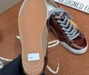 Женские кожаные кеды Golden Goose бордовые с разными шнурками 2026