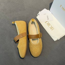 Женские замшевые балетки Christian Dior бежевые с мехом 2026