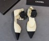 Женские кожаные балетки Chanel белые с черным с текстильным носом 2026