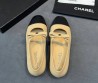 Женские кожаные балетки Chanel бежевые с черным носом 2026