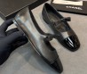 Женские кожаные балетки Chanel черные с лакированным носом 2026