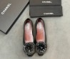 Женские кожаные балетки Chanel черные с цветком 2026