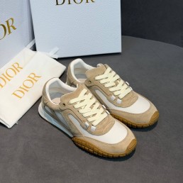 Женские комбинированные кроссовки Christian Dior бежевые с белым 2026