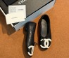Женские кожаные балетки Chanel черные с белой эмблемой на носке 2026