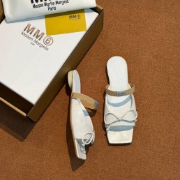 Женские кожаные шлепанцы Maison Margiela белые с бантом 2026