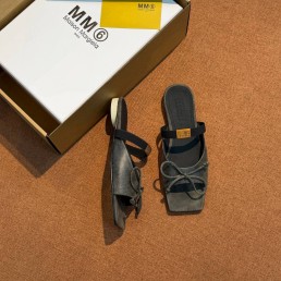 Женские кожаные шлепанцы Maison Margiela черные с бантом 2026