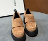 Женские замшевые лоферы Celine на платформе коричневые 2026