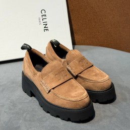Женские замшевые лоферы Celine на платформе коричневые 2026