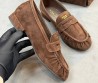 Женские замшевые лоферы Prada коричневые 2026