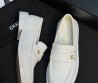 Женские кожаные лоферы Chanel Cruise белые 2026