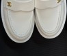 Женские кожаные лоферы Chanel Cruise белые 2026