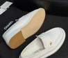 Женские кожаные лоферы Chanel Cruise белые 2026