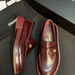 Женские кожаные лоферы Chanel Cruise бордовые 2026