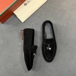 Женские замшевые лоферы Loro Piana черные 2026