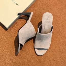 Женские замшевые мюли Brunello Cucinelli серые каблук 8 см 2026