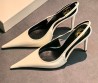 Женские кожаные лакированные туфли Saint Laurent белые 2026
