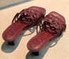 Женские кожаные мюли Loewe бордовые каблук 5 см 2026