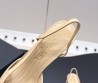 Женские кожаные туфли Chanel бежевые с черным атласным носом каблук 6 см 2026