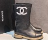 Женские кожаные сапоги Chanel черные на молнии 2026