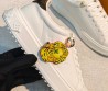 Женские кожаные кроссовки Louis Vuitton белые с брелоком 2026