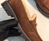 Женские замшевые лоферы Gucci коричневые с мехом 2026