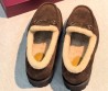 Женские замшевые лоферы Gucci коричневые с мехом 2026