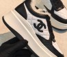 Женские кожаные кроссовки с мехом на платформе Chanel белые с черным 2026